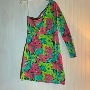 Ladies Lilly Pulitzer one shoulder knit dress